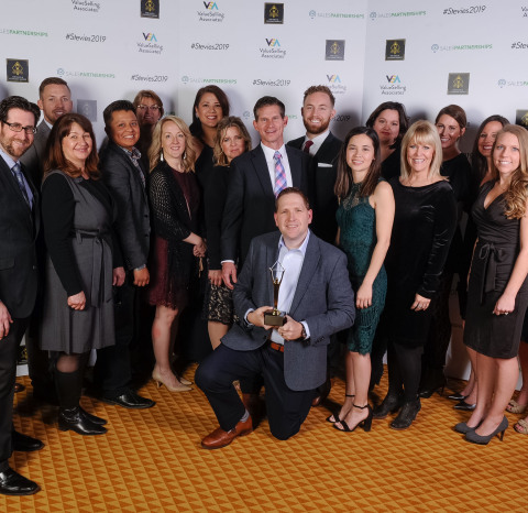 Members of Offerpad’s Customer Success team, led by Jamie Nuss, accepted a Gold Stevie and four Bronze Stevies at The Stevie Awards gala in Las Vegas on Friday night. (Photo: Business Wire)