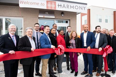 Ellen Sexton, CEO, UnitedHealthcare Community Plan of Wisconsin, and Lt. Gov. Mandela Barnes join community leaders and residents to celebrate the ribbon-cutting for the new HARMONY @Grandview Commons. Left to Right - front row: State Sen. Mark Miller; Madison Mayor Paul Soglin; Chris Laurent, Cinnaire; Terrell Walter, Royal Capital Group LLC; Harmony Apartments residents; UnitedHealthcare's Ellen Sexton; Lt. Gov. Barnes; and Ivan Gamboa, WHEDA Chairman (Photo: Lauren Justice).