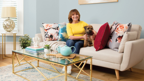 Wayfair.co.uk launches new campaign with brand ambassador Lorraine Kelly (Photo: Business Wire)