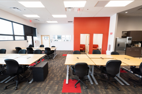 LabShares Newton's newly expanded facility features a cutting-edge lab and co-working space that can now accommodate up to 30 startups. (Photo: Business Wire)