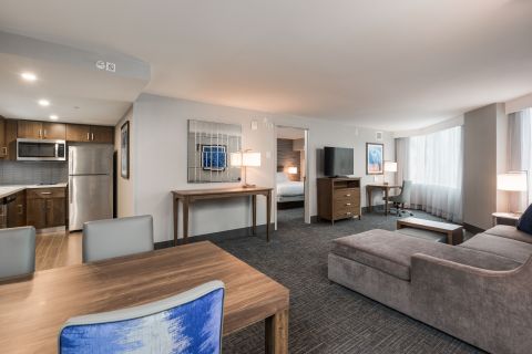 Homewood Suites by Hilton Ottawa Downtown (Photo: Business Wire)