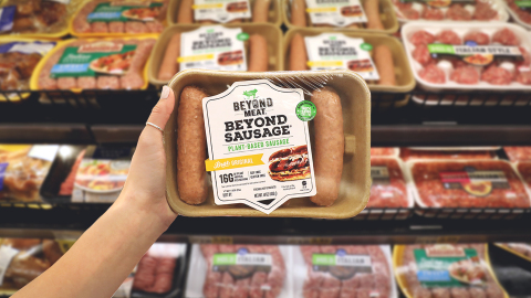 Beyond Sausage, the revolutionary plant-based sausage that looks, cooks and tastes like pork sausage, expands distribution to retailers nationwide (Photo: Business Wire)