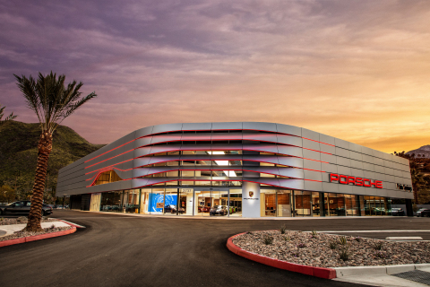 Porsche Palm Springs makes its debut in the California sunset (Photo: Business Wire)