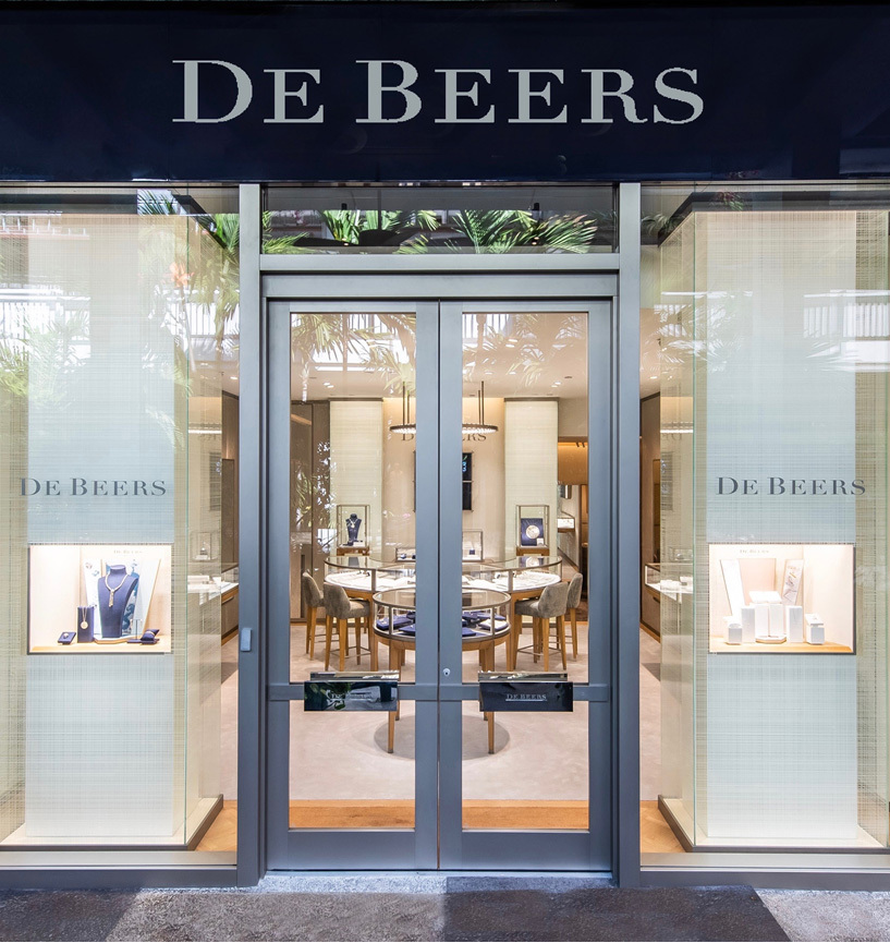 De Beers jewelry's Vancouver Store