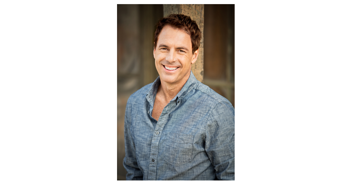 Nat Geo WILD Taps Emmy AwardWinning Mark Steines as Host of Animal ER