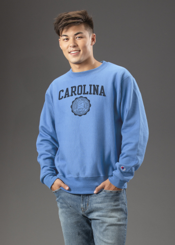 The University of North Carolina at Chapel Hill has selected Hanesbrands Inc, -- a University licensee under its Champion label since 1988 -- as the school's primary partner for apparel products. The new agreement, which was executed in collaboration with its exclusive trademark licensing agent, IMG College Licensing, covers UNC-branded men’s, women’s, youth, and infant/toddler apparel across all retail channels for the next 10 years. (Photo: Business Wire)