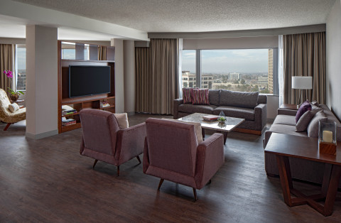 Hyatt Regency Denver Tech Center's renovation includes its Hospitality Suites, perfect for small meetings and events. (Photo: Business Wire)