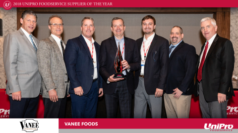 Bob Stewart, CEO UniPro Foodservice, presents Overall Supplier of the Year Award to Vanee Foods Company (Photo: Business Wire)