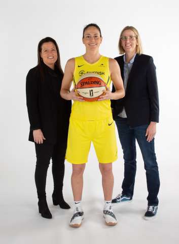 The Seattle Storm today announced a 10-year partnership with Symetra Life Insurance Company, a national provider of employee benefits, annuities and life insurance based in Bellevue, Wash. The reigning WNBA champion and life insurer ink largest deal in franchise history (Pictured, left to right: Storm CEO and GM Alisha Valavanis; Storm point guard Sue Bird; Symetra CEO Margaret Meister.) (Photo: Business Wire)