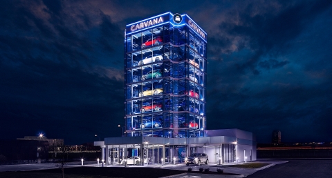 Carvana launched its 17th Car Vending Machine in the U.S. The all-glass, eight story structure holds up to 27 vehicles, offering area residents a unique and memorable pickup experience for vehicles purchased on Carvana.com (Photo: Business Wire)