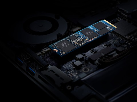 Intel in April 2019 introduces Intel Optane memory H10 with solid-state storage. The device combines the responsiveness of Intel Optane technology with the storage capacity of Intel Quad Level Cell (QLC) 3D NAND technology in an M.2 form factor. (Credit: Intel Corporation)