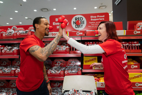 Walgreens kicks off 2019 Red Nose Day with #HeroHighFive challenge (Photo: Business Wire)