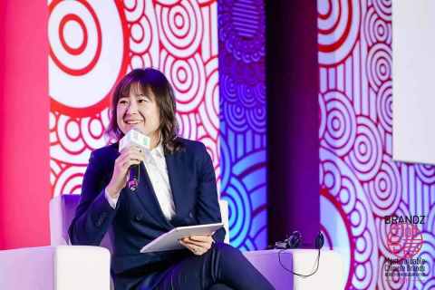 VIPKid Founder and CEO Cindy Mi spoke on a CEO panel at BrandZ’s summit in Beijing on May 6, 2019. (Photo: Business Wire)