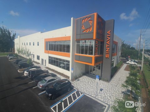 フロリダ州ハリウッドにあるシンタビアの金属付加製造専用の5万5000平方フィートの先進製造施設（写真：ビジネスワイヤ）