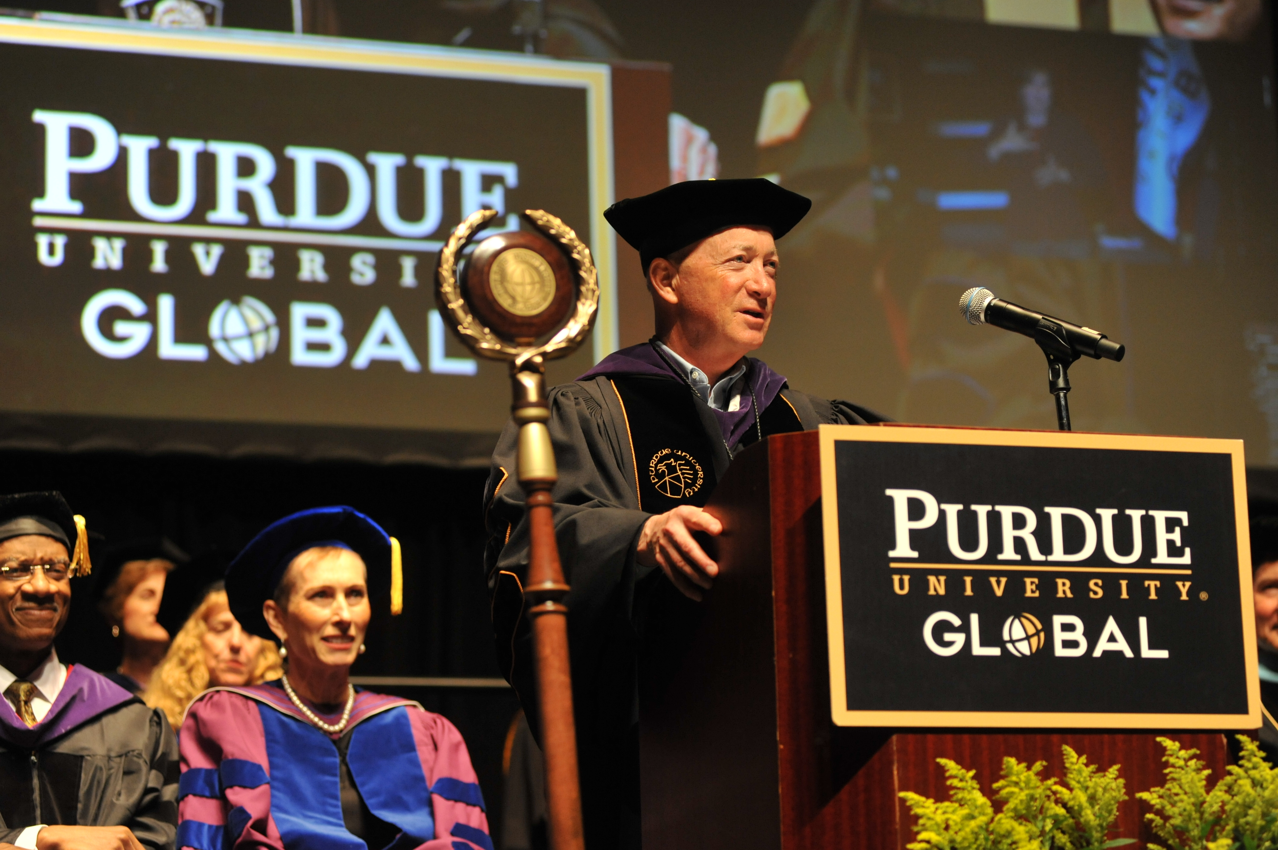 Purdue University Global Hosts Commencement for 600 Graduates