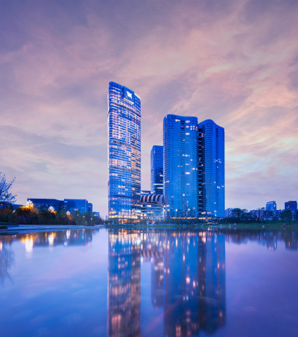 Hilton is growing rapidly in China, where the company just opened its 200th hotel, with 400 under construction or in development. Pictured above  is the Waldorf Astoria Chengdu, which opened in 2017. (Credit: Hilton)