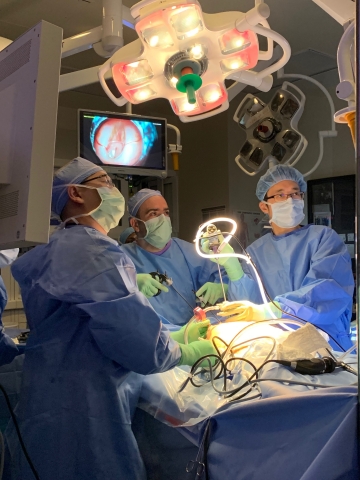 Team in OR doing the "keyhole" spina bifida surgery at Huntington Hospital. L-R, surgeons Jason Chu, Ramen Chmait and Andrew Chon. (Photo: Business Wire)
