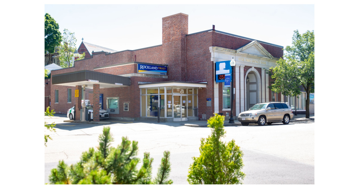 Rockland Trust Blue Hills Bank Customers Business Wire