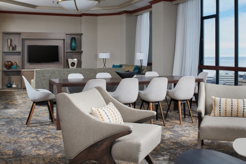 Hilton Anchorage's newly renovated hotel includes the Parlor Suites. (Photo: Business Wire)