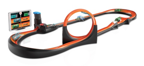 Hot Wheels™ id Smart Track® Kit features an all-new Hot Wheels track design to boost speed and enhance racing, jumping and crashing, while also adding total distance traveled to your vehicle stats. (Photo: Business Wire)