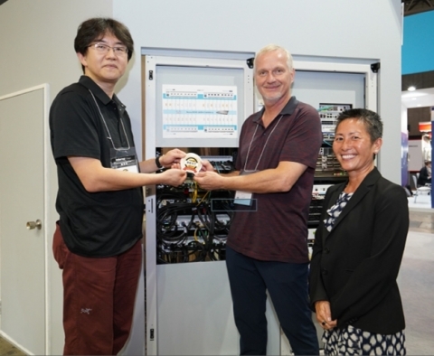 From Left to Right: Dr. Masafumi Oe, assistant professor, Astronomy Data Center, National Astronomical Observatory of Japan presents Best of Show Award at Interop Tokyo 2019 for the AresONE-400GE test systems to Jerry Pepper, Keysight Fellow, Ixia Solutions Group, Keysight Technologies, and Thananya Baldwin, vice president, strategic programs, Ixia Solutions Group, Keysight Technologies. (Photo: Business Wire)