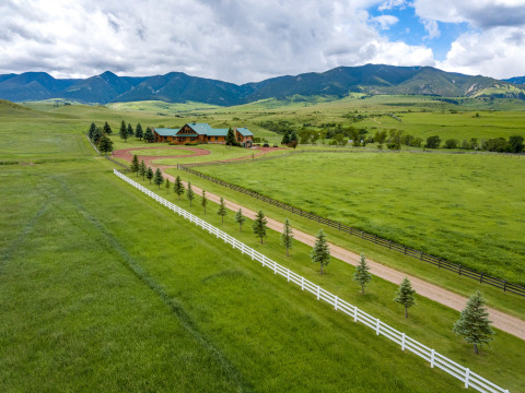 “Holy Cow Ranch”, una finca de 1578 hectáreas en el estado de Wyoming, cerca del Bosque Nacional de Bighorn, será subastada a través de Concierge Auctions