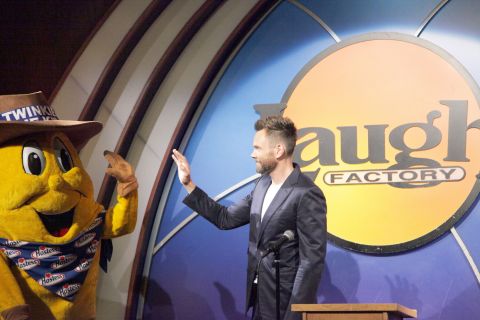Joel McHale, who served as master of ceremonies at the Hostess Roast, goes in for a high-five with Twinkie the Kid. As part of Hostess’s 100th birthday, comedians Erica Rhodes, Johnny Sanchez, Harland Williams, Finesse Mitchell, Mary Lynn Rajskub and Jon Rudnitsky competed for a $10,000 prize in front of an audience of fans who gathered at the Laugh Factory on June 25th.
