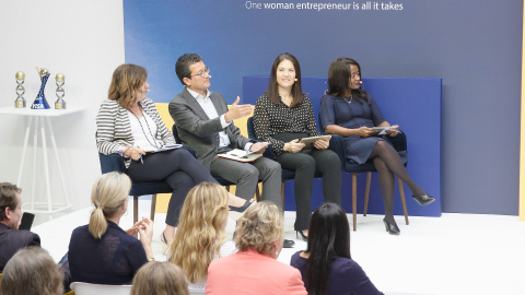 From left to right: Berna Ülman, Executive Director for South Eastern Europe, Visa; Zahid Torres-Rahman, Founder & CEO, Business Fights Poverty; Mary Ellen Iskenderian, President & CEO, Women’s World Banking; Marianne Mwaniki, Senior Vice President, Social Impact, Visa Inc. judge the Social Impact Challenge. (Photo: Business Wire)