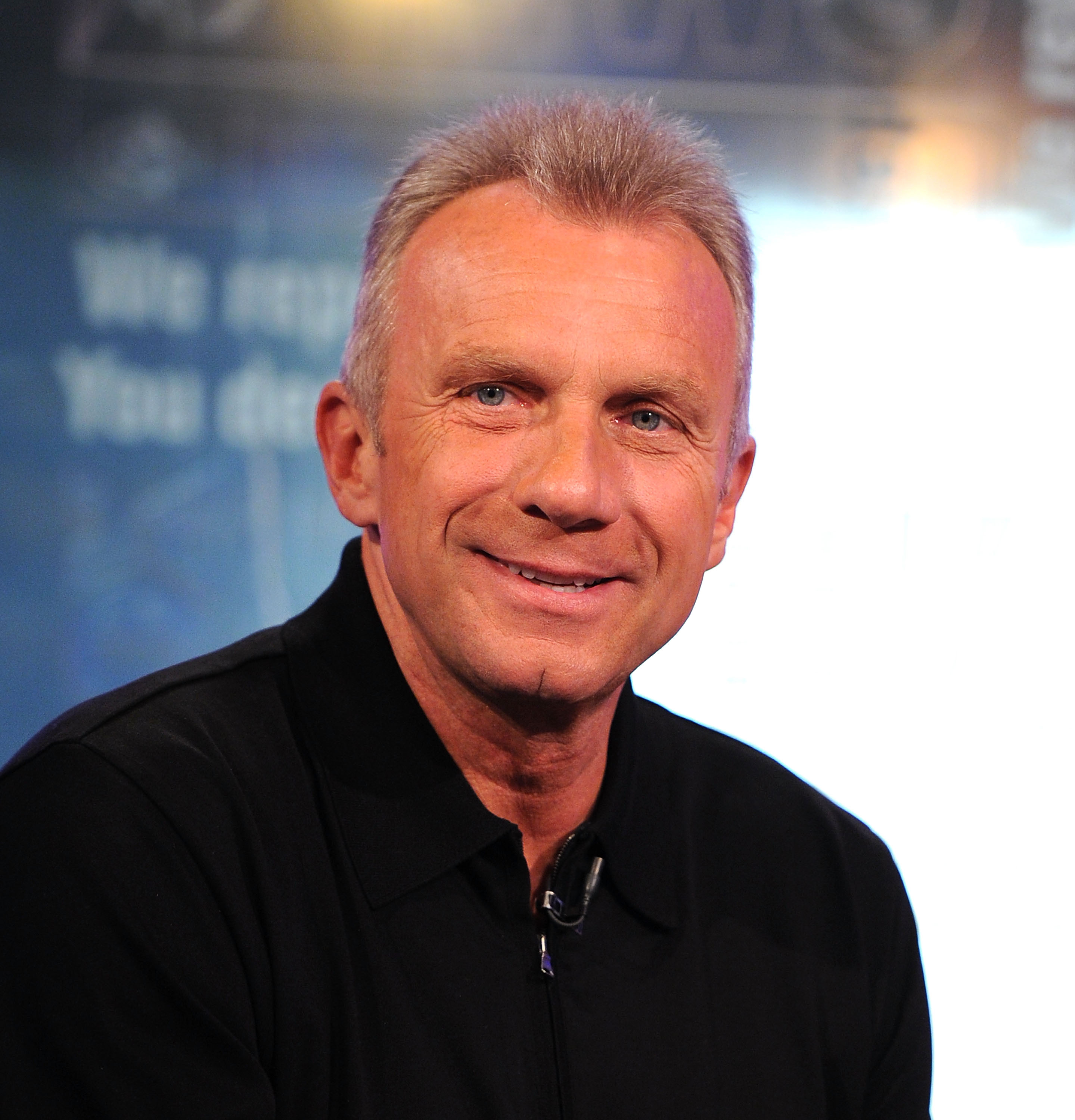 Joe Montana Professional Football Hall of Famer Joins Stimwave Technologies  As Official Spokesperson