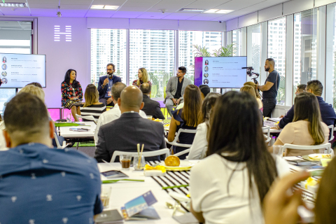 Unconvention: Miami Breakfast Series Panelists (left to right): Julie Loaiza, Leandro Cruz de Paula, Cecilia Seitun, and Mauro Baz (Photo: Business Wire)