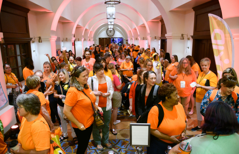 Teachers eagerly line up at the entrance to VIPKid’s Journey Las Vegas conference. Photo Credit: VIPKid/Grant Miller Photography