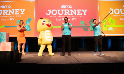 VIPKid’s Head of Global Teacher Community Kevyn Klein, Community Production Manager Kevin Gainey and Community Engagement Lead Erik Chong join Dino for the commencement of Journey. Photo Credit: VIPKid/Grant Miller Photography