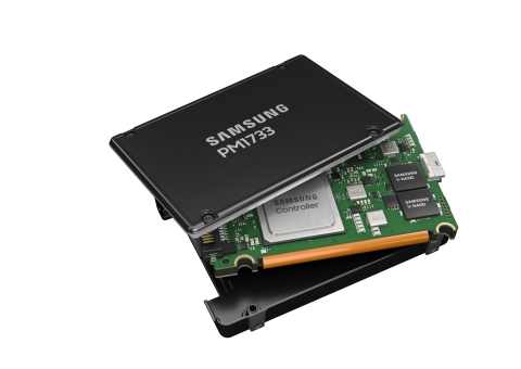 Samsung’s PM1733 SSD (shown) and High Density DIMMs Supporting AMD EPYC™ 7002 Series Processor (Photo: Business Wire)