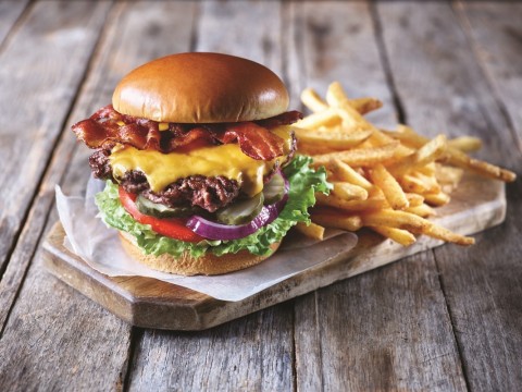 Applebee’s® Celebrates National Cheeseburger Day with a Juicy Deal (Photo: Business Wire)