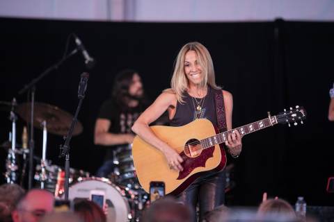 Sheryl Crow wows guests at the 25th Music Festival for Brain Health. (Photo: Business Wire)