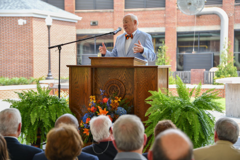 MFG Chemical Founder Charles E. Gavin III addresses Auburn University at September 13, 2019, dedication of Harbert Business College's Gavin Terrace and Christopher B. Roberts Engineering College's Carol Ann Gavin Garden. (Photo: Business Wire)