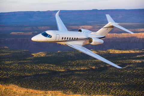 The clean-sheet design of the Longitude integrates the latest technology throughout the aircraft, including the next evolution of the Garmin G5000 flight deck. (Photo: Business Wire)