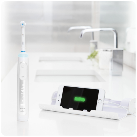Oral-B launches its smartest innovation yet: the GENIUS X with artificial intelligence power toothbrush (Photo: Business Wire)