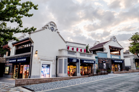 Skechers opens flagship retail store in Disneytown at the Shanghai Disney Resort. (Photo: Business Wire)