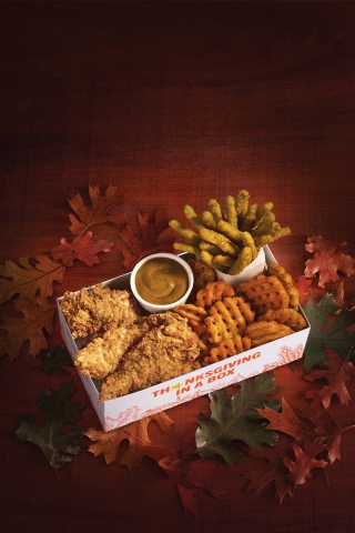 Hardee's Thanksgiving in a Box (Photo: Business Wire)