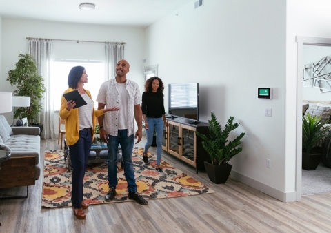 Part of the Vivint Smart Home suite of smart home products designed for multifamily properties, Guest Access eliminates the need for property managers to be physically present when vendors arrive to do work or prospects opt to self-tour. (Photo: Business Wire)