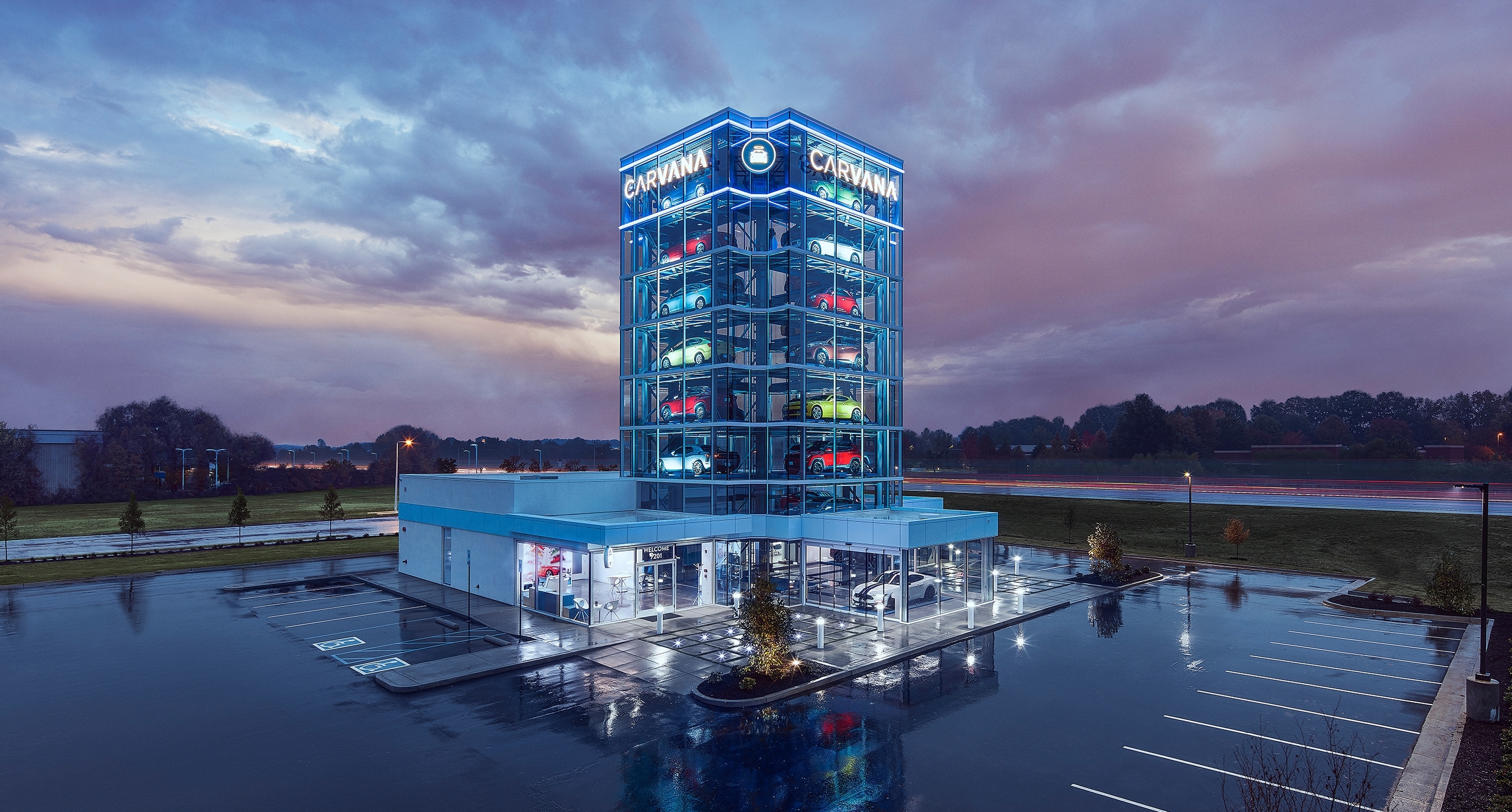 Carvana Debuts 23rd Car Vending Machine in the U.S. Bodyworx Magazine