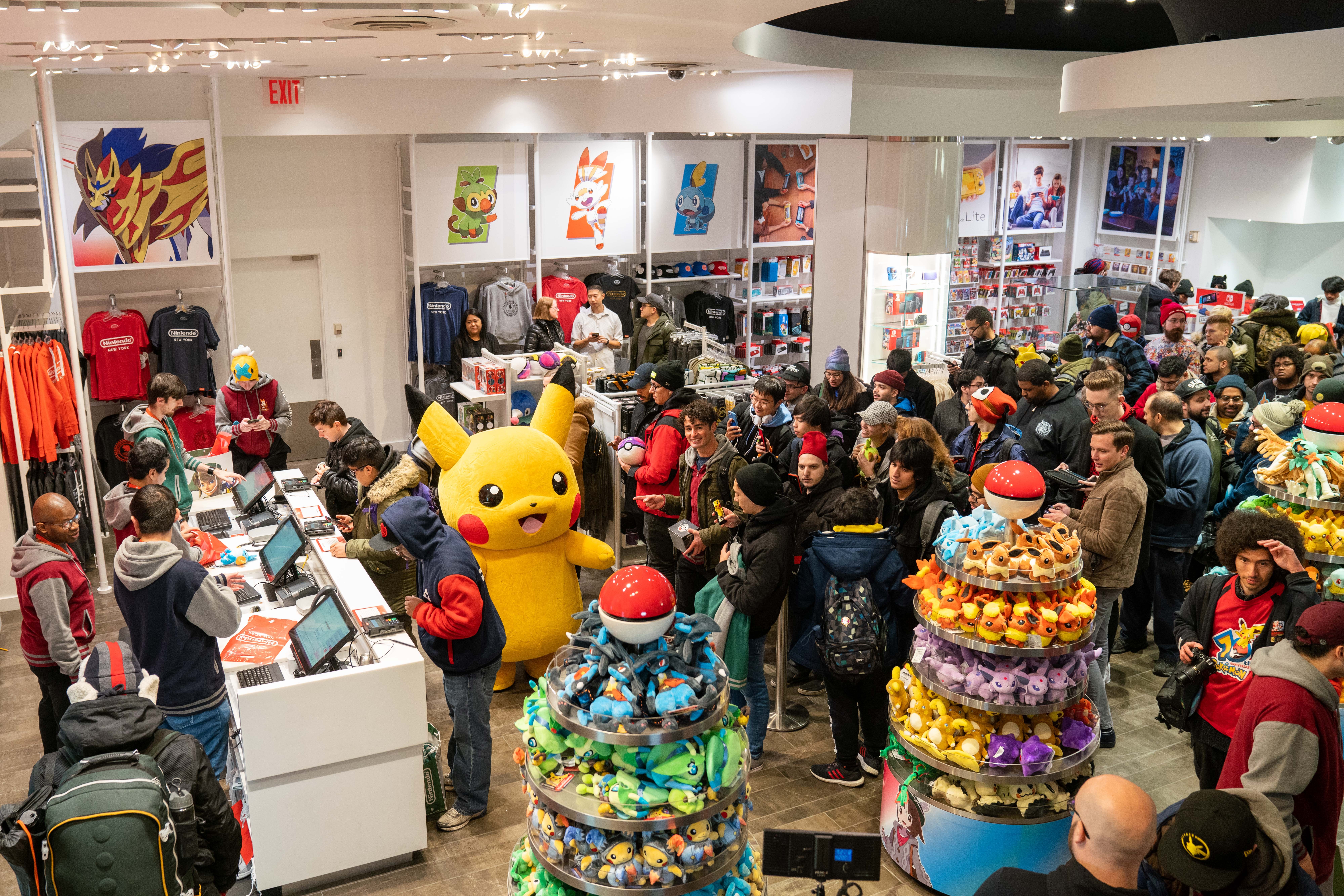 Photos of the Pokémon Sword and Pokémon Shield Launch Event at