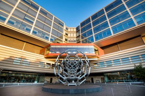 The new Stanford Hospital opened its doors to patients on November 17, 2019. The new hospital includes 368 private patient rooms, 20 operating rooms and four acres of gardens. Kevin Meynell Photography.