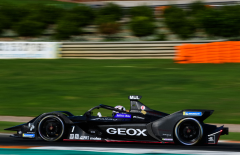 Mouser Electronics is proud to once again team up with TTI, Inc., Molex and AVX to sponsor the GEOX DRAGON racing team as they kick off the Formula E racing season with double-header races, Nov. 22 and 23, at the Diriyah E-Prix outside Riyadh, Saudi Arabia. (Photo: Business Wire)