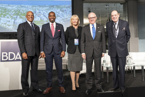 The opening keynote speakers at the Bermuda Executive Forum London 2019: (from left to right) Roland Andy Burrows, CEO of the BDA, The Hon. David Burt, JP, MP, Premier, Government of Bermuda, Fiona Luck, Non-Executive Director, Lloyd’s of London Franchise Board, Robert Wood Johnson, Ambassador of the United States of America to the United Kingdom of Great Britain and Northern Ireland and The Rt. Hon. Sir Nicholas Soames, Former Conservative Member of Parliament (Photo: Business Wire)