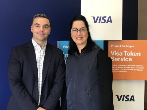 Arnoldo Reyes, Vice President of Digital Partnerships, Fintech & Ventures for Visa Latin America and the Caribbean; Anabel Perez, co-founder and CEO of NovoPayment (Photo: Business Wire)