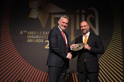 Dimitris Mazarakis, MetLife Gulf General Manager accepting the award on behalf of MetLife. (Photo: Business Wire)