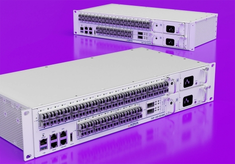Die ADVA FSP 150-XG480 ist das branchenweit erste Aggregations- und Demarkationsgerät, das die MEF 3.0-Zertifizierung für 100G Schnittstellen erhalten hat (Foto: Business Wire)