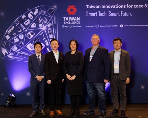 Taiwan Excellence Press Conference @ CES 2020. Speakers from left to right: Ultracker Field Application Engineer, Gary Yang; Noodoe VP of Sales, Thomas Tang; TAITRA Strategic Marketing Department Manager, Eva Peng; CyberLink Senior VP Global Marketing, Richard Carriere; Mindtronic AI Senior Director of Strategic Partner and Business Development, Ran Gao. (Photo: Business Wire)